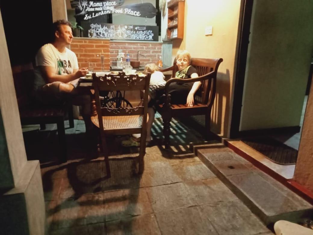 Mama Villa Hikkaduwa Exteriör bild