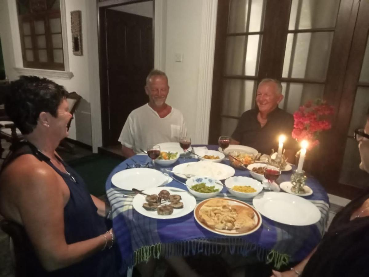 Mama Villa Hikkaduwa Exteriör bild